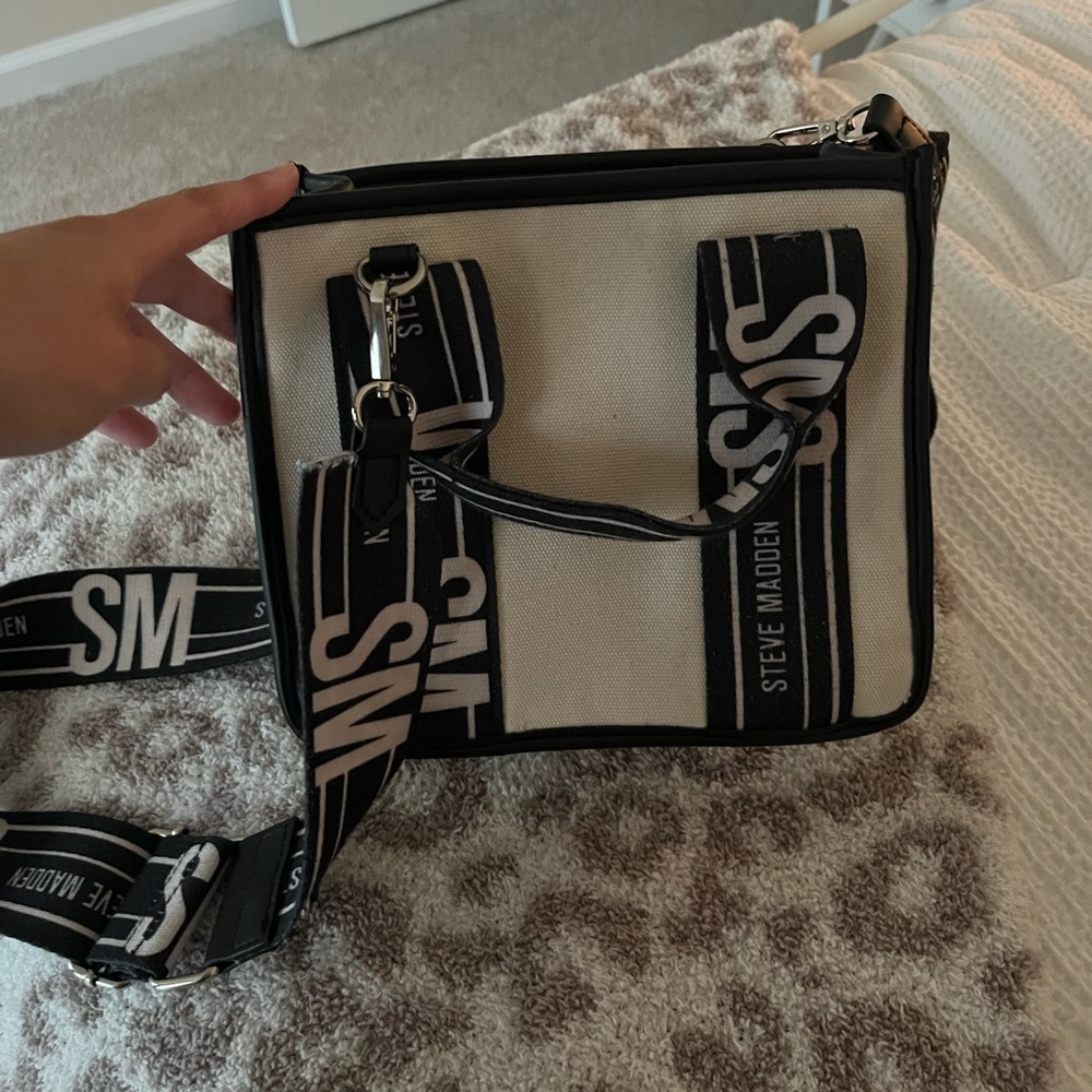 Steve Madden crossbody
